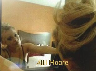 Alli_Moore