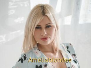 Ameliablondee
