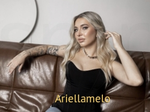ariellamelo Smilin Pussy