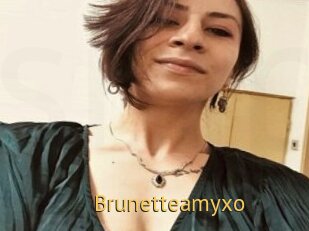 Brunetteamyxo