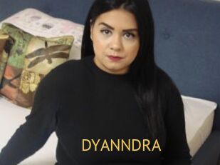 DYANNDRA Smilin Pussy