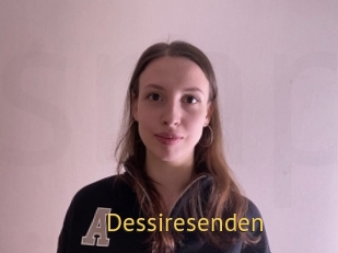 dessiresenden Smilin Pussy