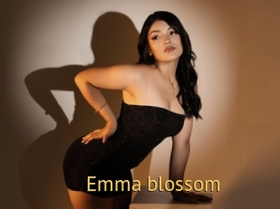 Emma_blossom
