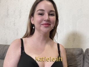 katieleah Smilin Pussy
