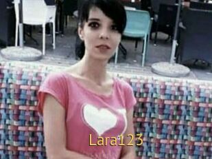 Lara123