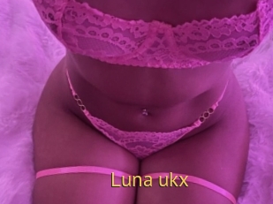 Luna_ukx