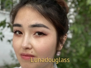 Lunadouglass