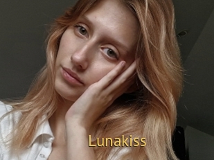 Lunakiss