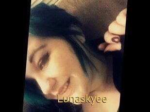 Lunaskyee