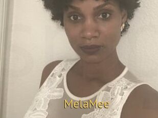 MelaMee Smilin Pussy