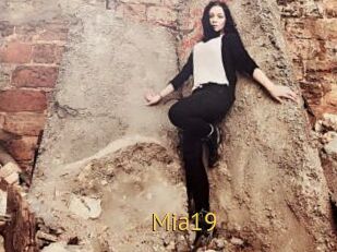 Mia19