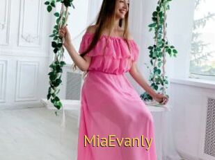 MiaEvanly