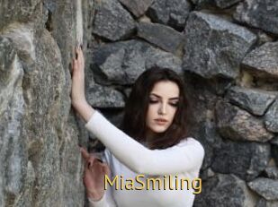 MiaSmiling