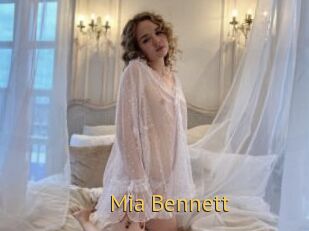 Mia_Bennett