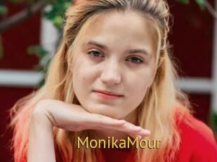 MonikaMour