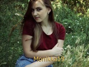 Monikka19