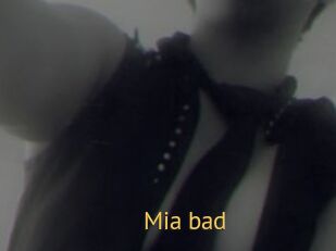 Mia_bad