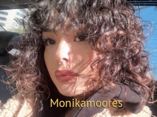 Monikamoores