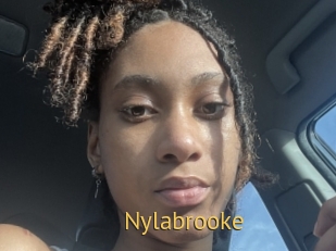 nylabrooke Smilin Pussy
