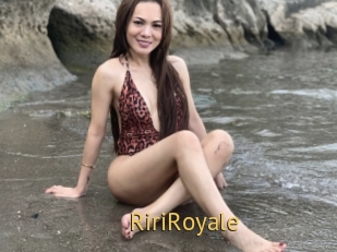 RiriRoyale Smilin Pussy