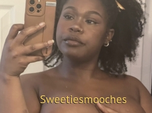 Sweetiesmooches