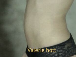 Valerie_hott
