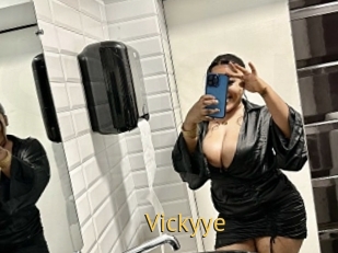 Vickyye